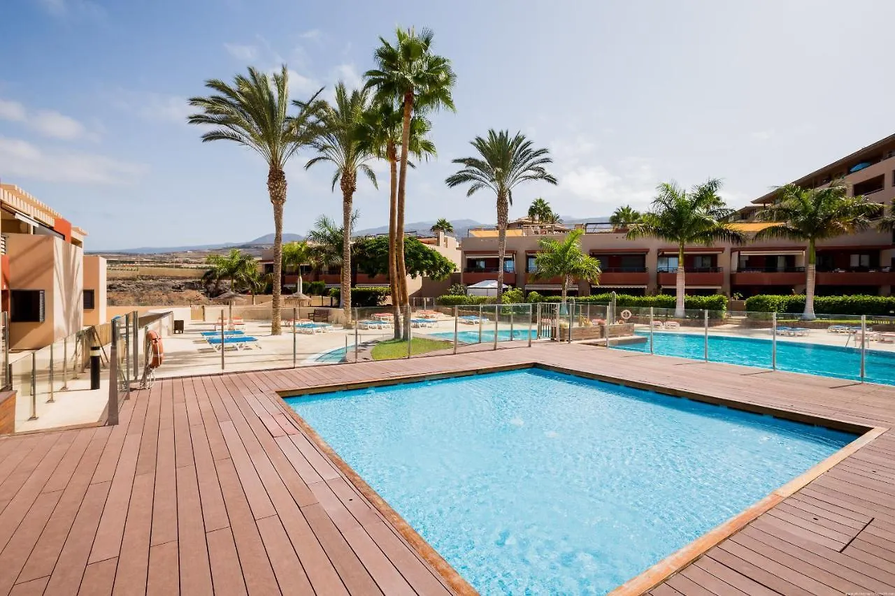 Go2Tenerife Apart'Tera Solarium, Terraces, Swimming Pools & Parking アデヘ